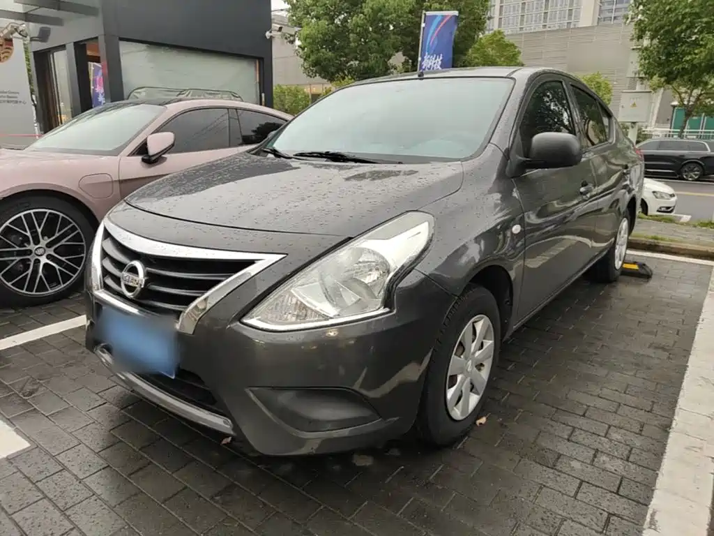 Nissan Sunny