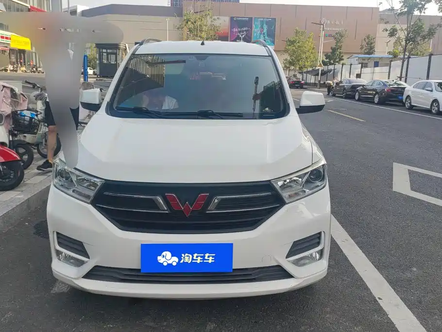 Wuling Hongguang — миниатюра 2