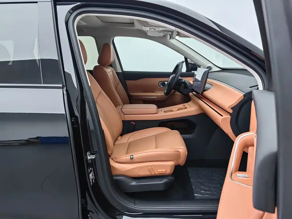 Leapmotor Leapmotor C16 — миниатюра 23