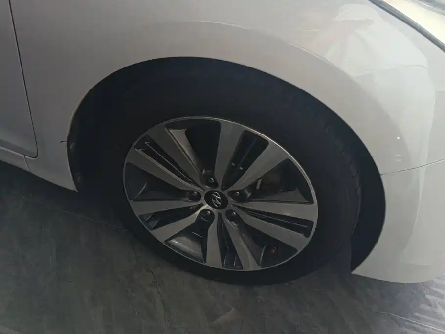 Hyundai Mistra — миниатюра 6