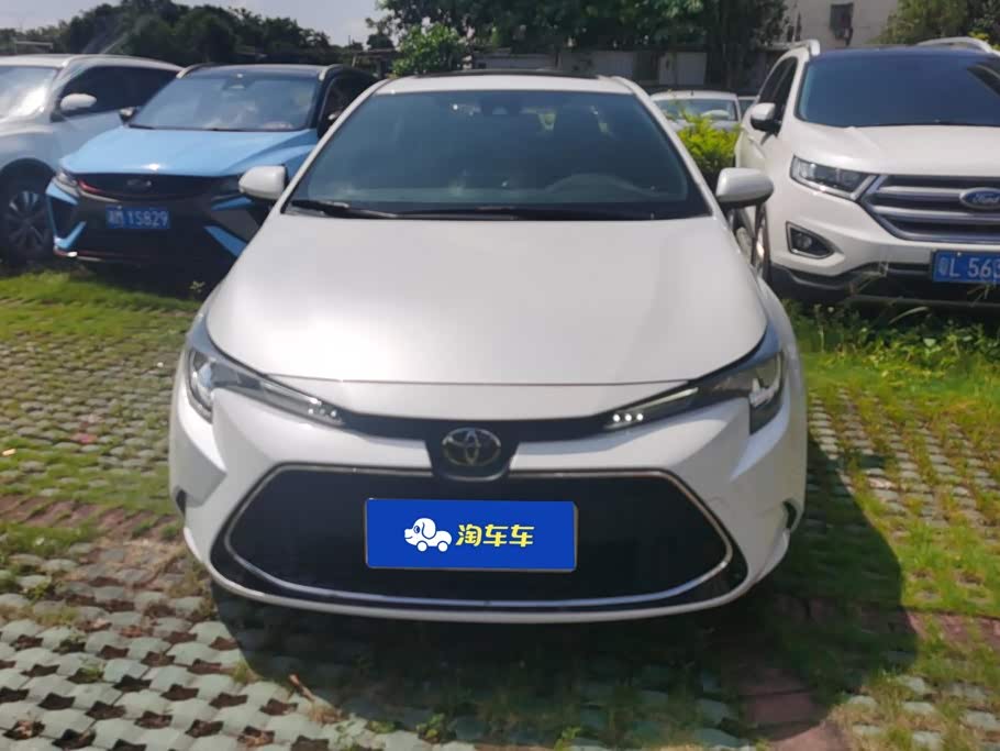 Toyota Levin 1.2 л 2022 г. Белый, пробег 36000 км