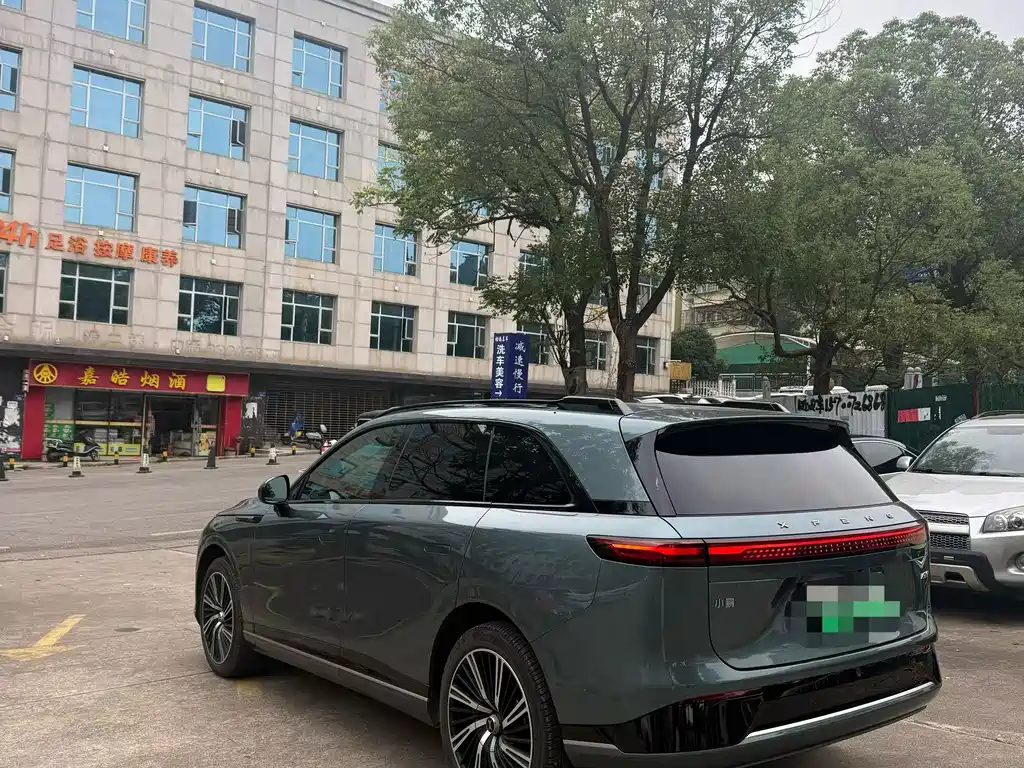 XPeng G9 — миниатюра 4