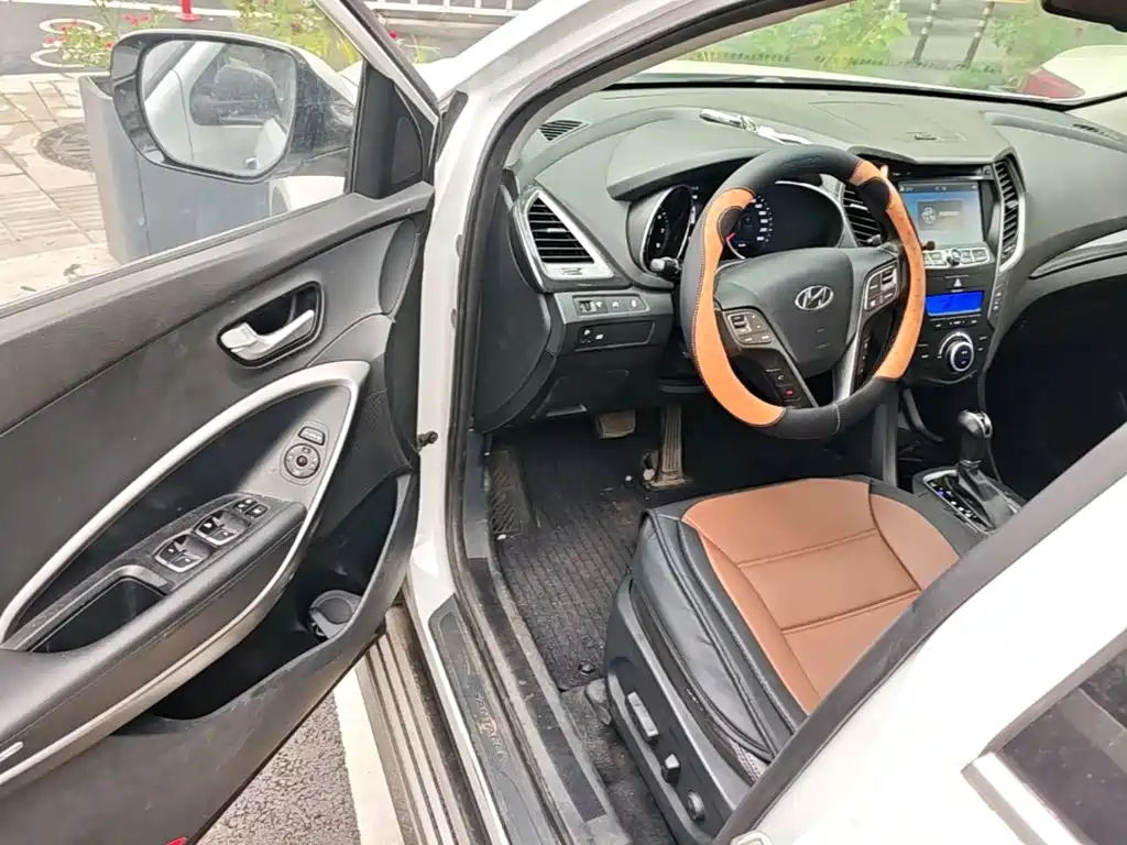 Hyundai Santa Fe — миниатюра 16