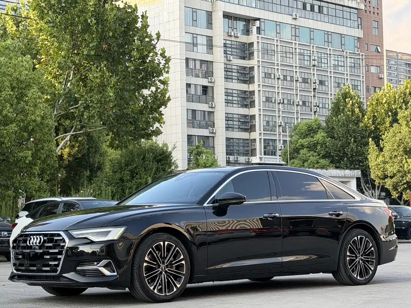 奥迪A6L 2023款 45 TFSI quattro 臻选致雅型 2022