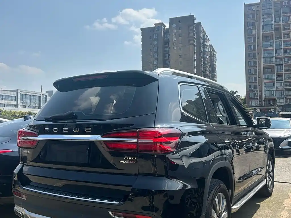 Roewe RX8 — миниатюра 7