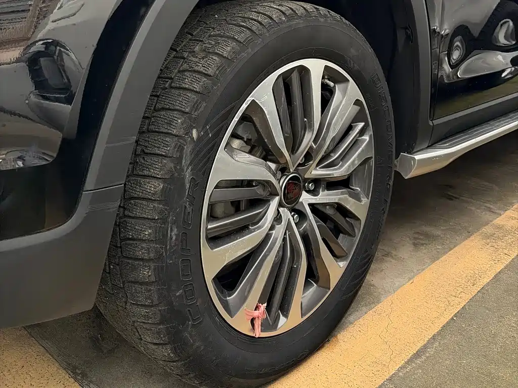 Roewe RX8 — миниатюра 14