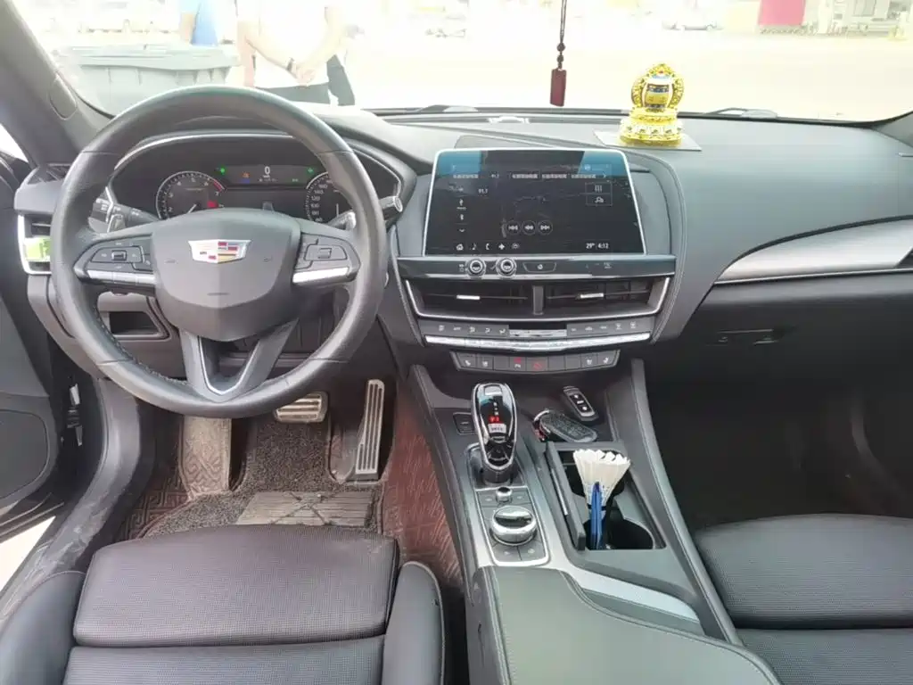 Cadillac CT5 — миниатюра 10