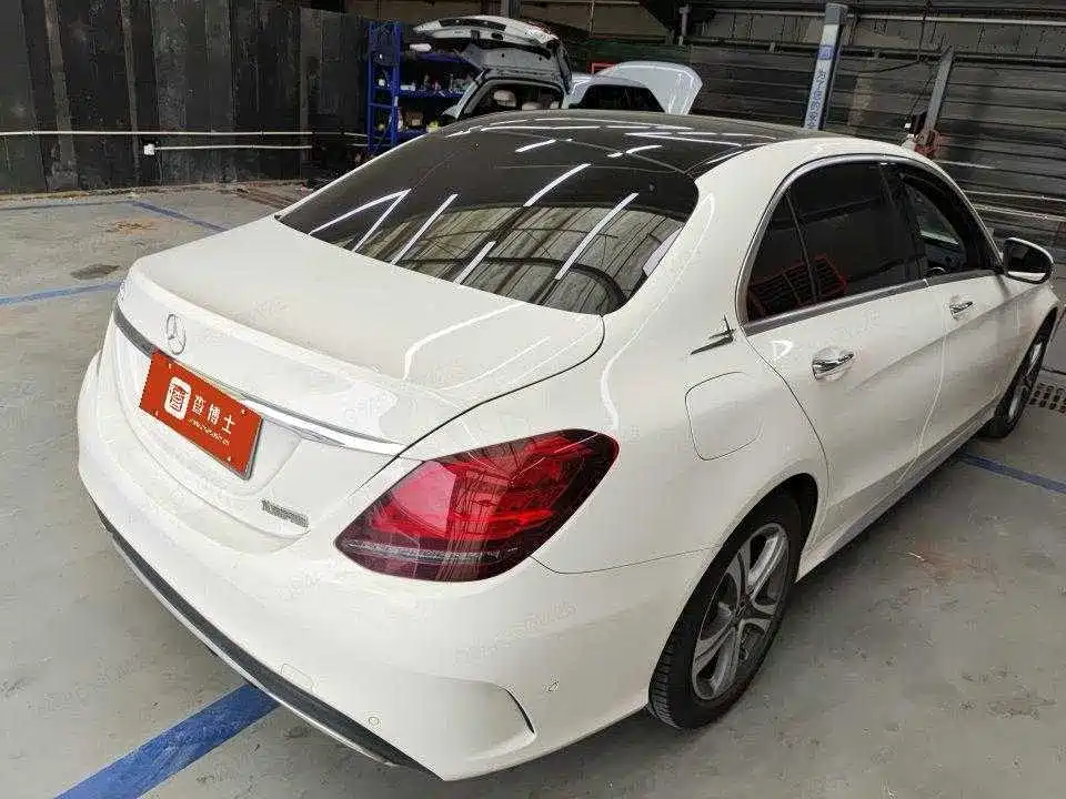 Mercedes-Benz C-Class — миниатюра 3