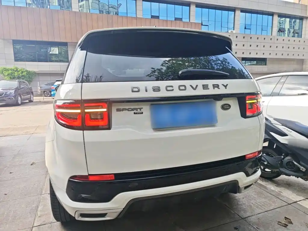 Land Rover Discovery Sport — миниатюра 6