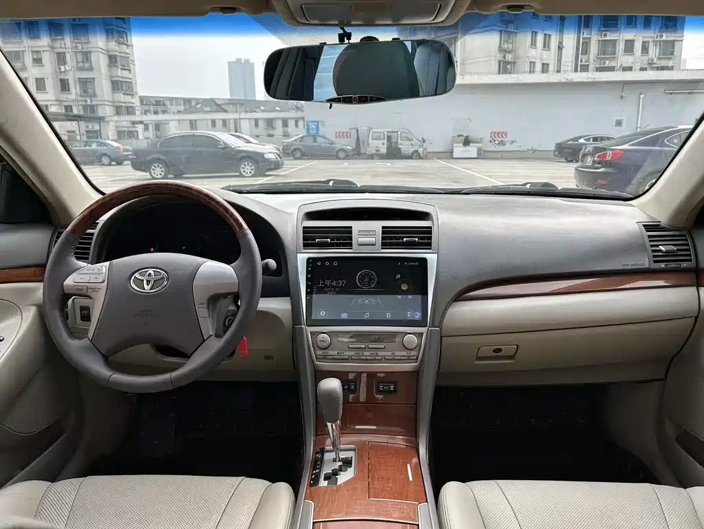Toyota Camry 2013 200G Luxury