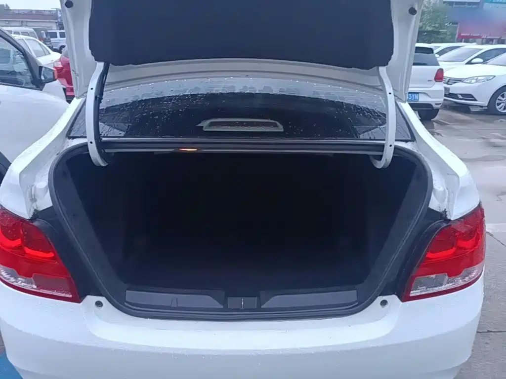 Chevrolet Sail — миниатюра 19