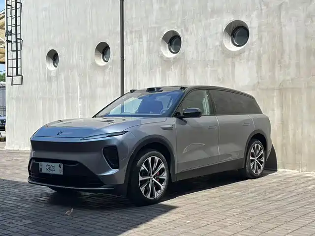 2024 Nio ES8