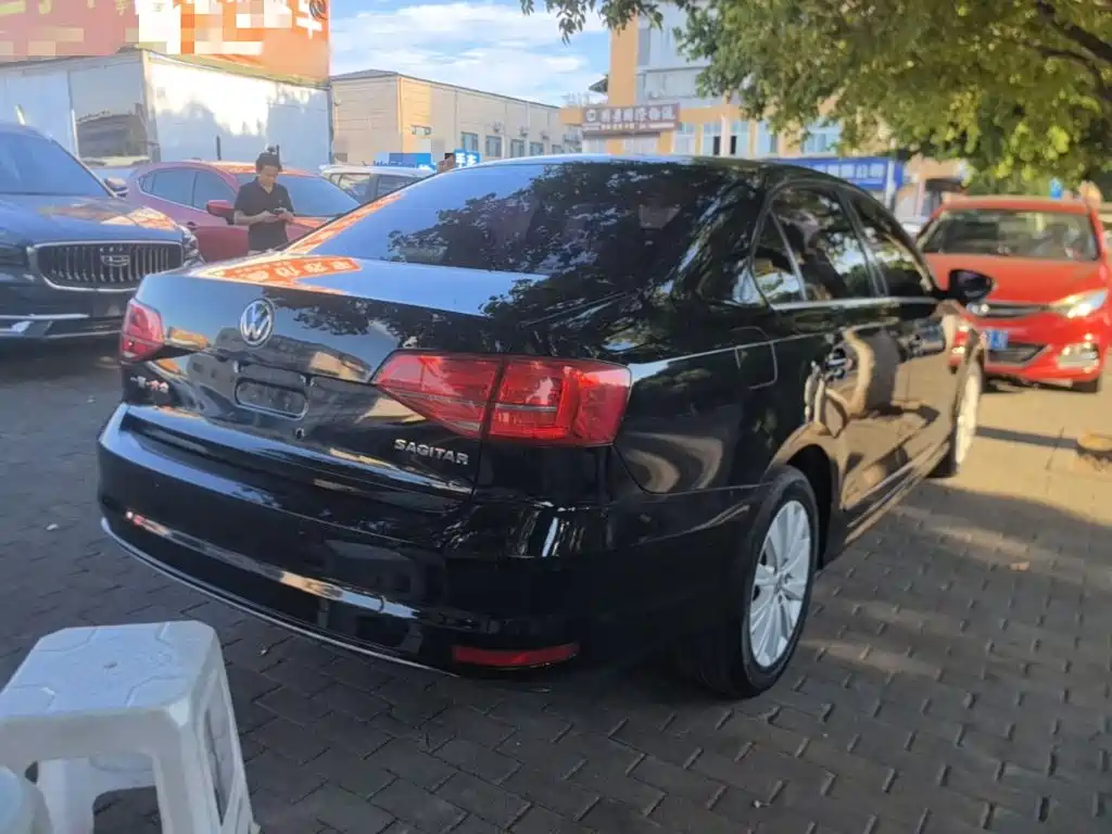 Volkswagen Sagitar — миниатюра 7