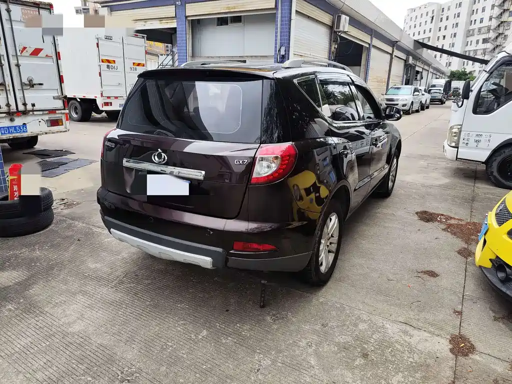 Geely GX7 — миниатюра 2