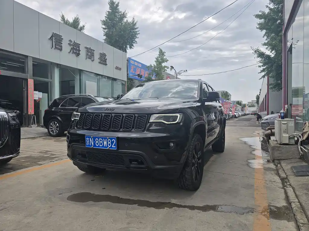 Jeep Grand Cherokee (Import) 2017 3.0L Elite Navigation Edition