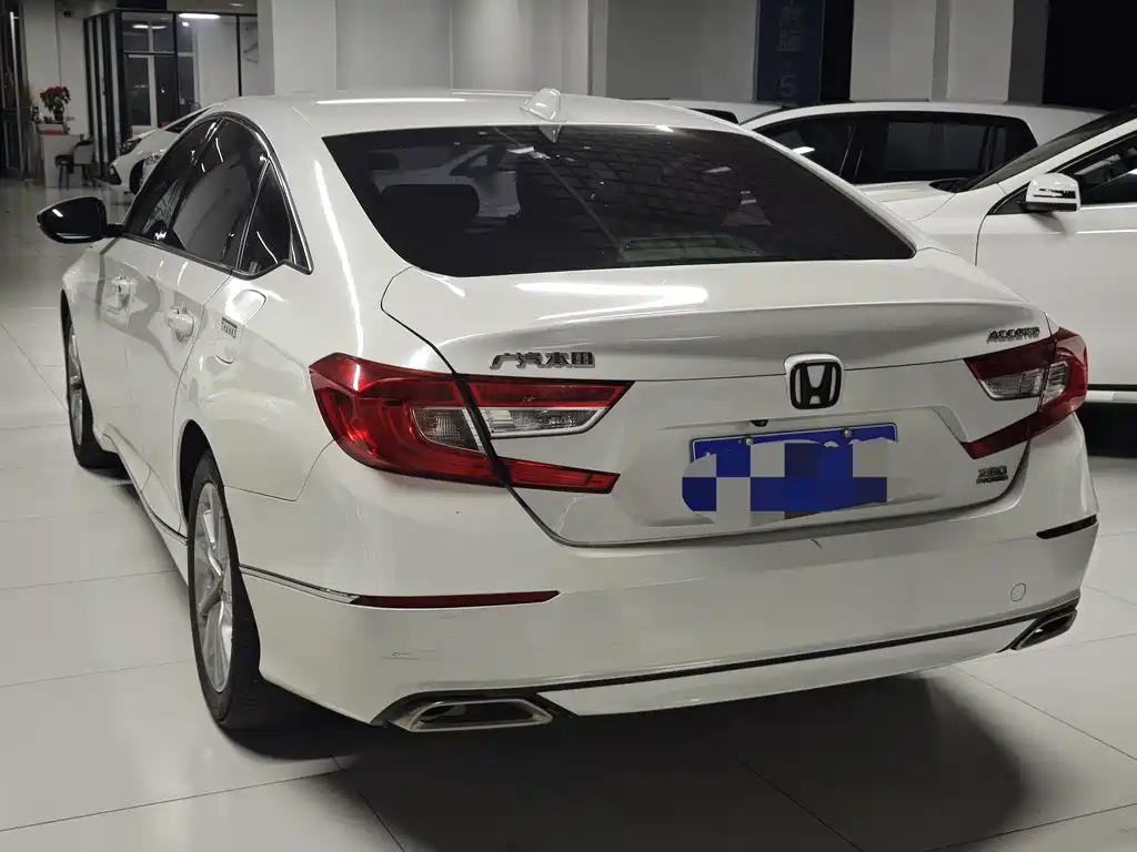 Honda Accord — миниатюра 4