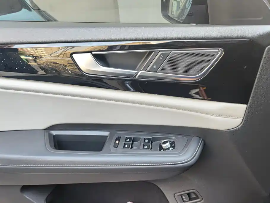 Volkswagen Teramont — миниатюра 7
