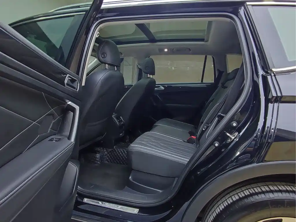 Volkswagen Tiguan L — миниатюра 7