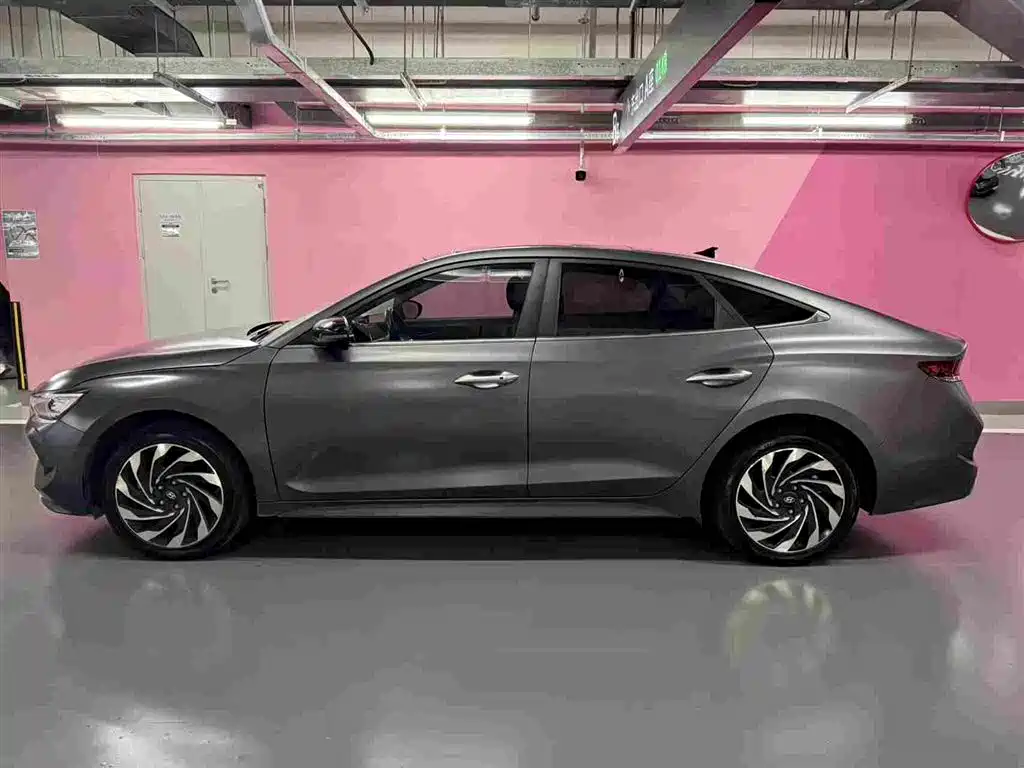 Hyundai Fista EV — миниатюра 7