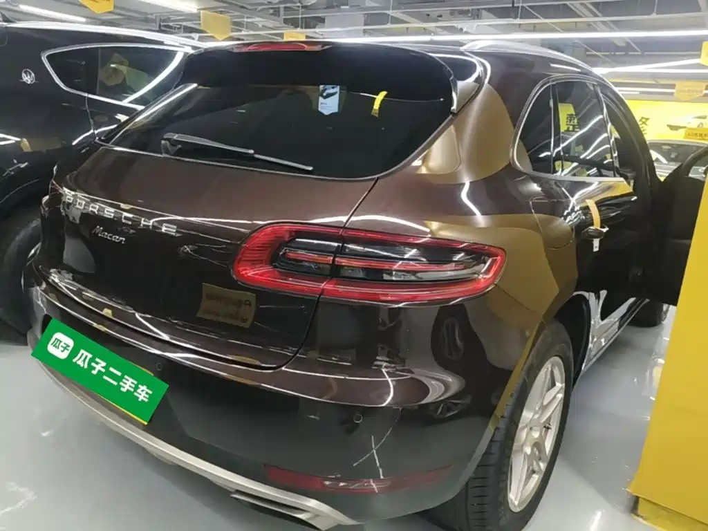 Porsche Macan — миниатюра 7