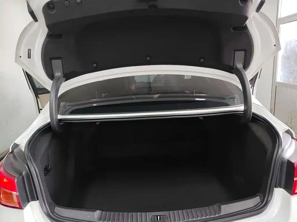Buick Verano — миниатюра 19