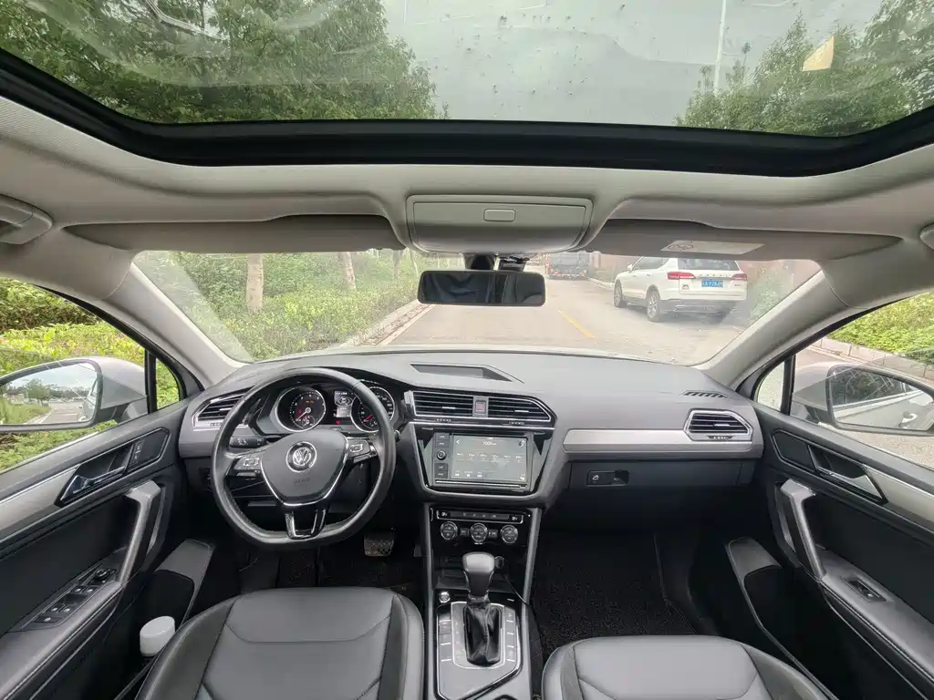 Volkswagen Tiguan L — миниатюра 11