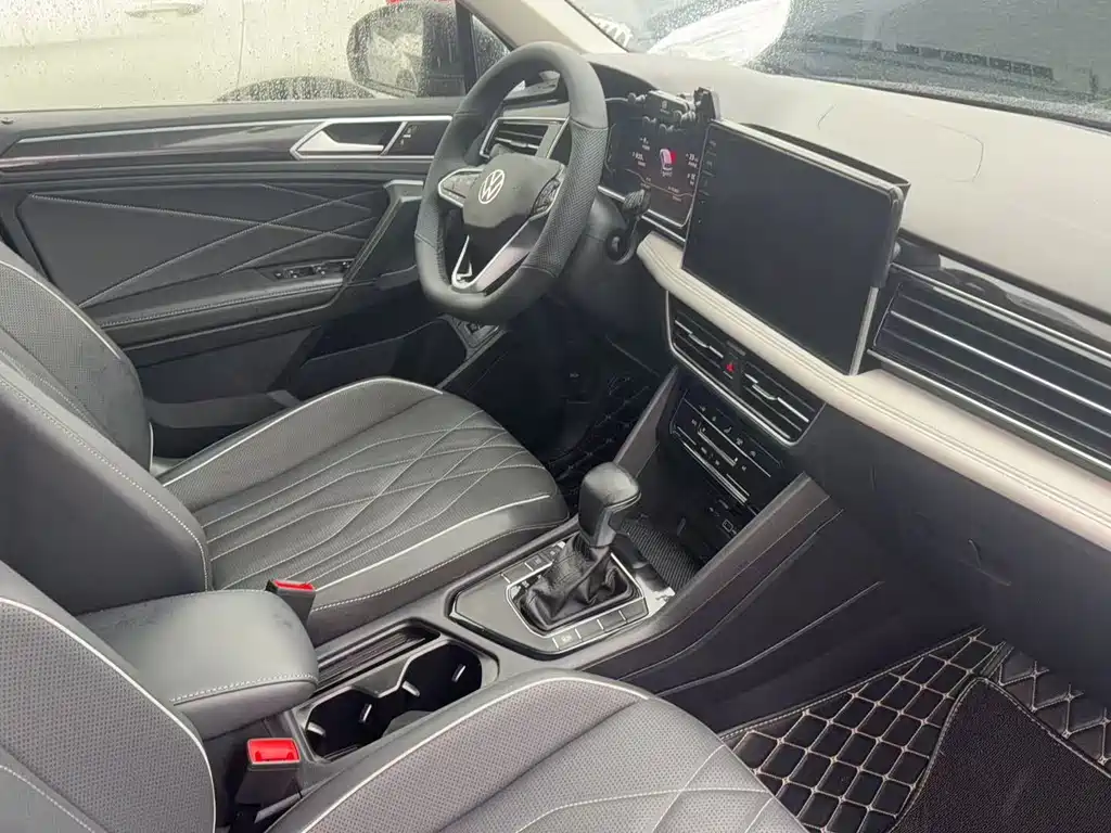 Volkswagen Tiguan L — миниатюра 5