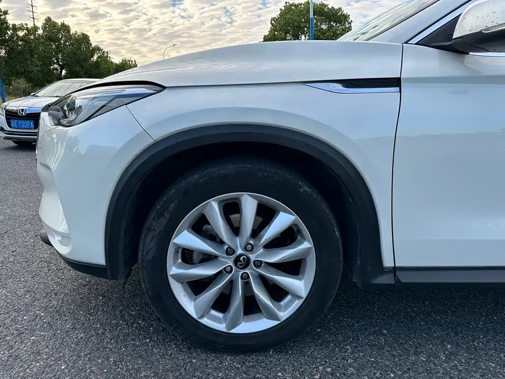 Infiniti QX50 — миниатюра 8