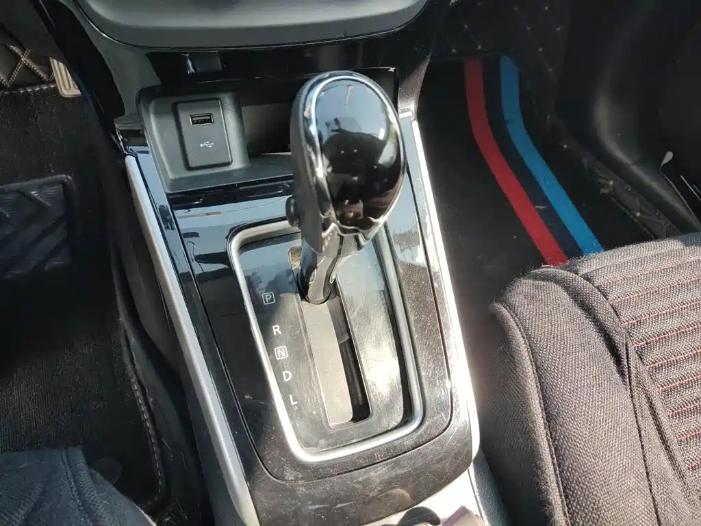 Nissan Sylphy — миниатюра 10