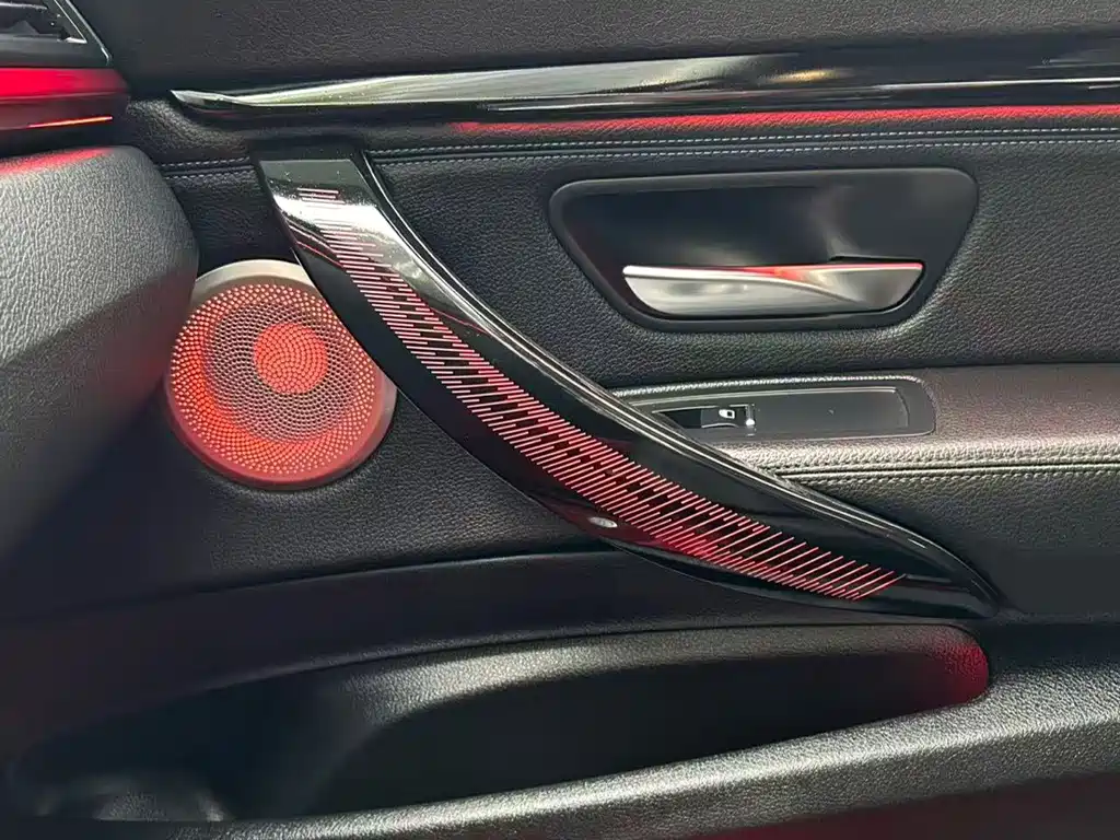 BMW 3 Series GT — миниатюра 12