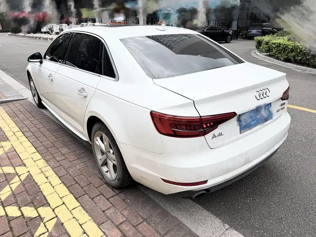 Audi A4L — миниатюра 3