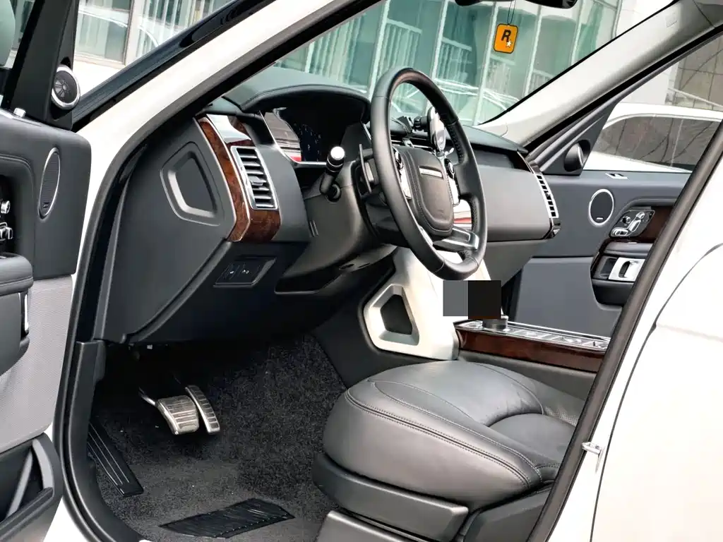 Land Rover Range Rover — миниатюра 3
