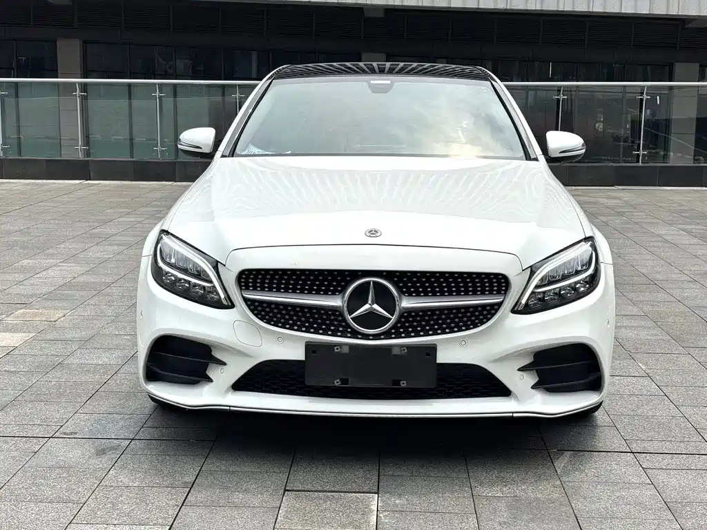 Mercedes-Benz C-Class — миниатюра 2