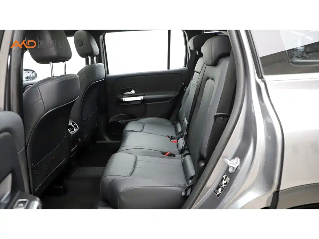Mercedes-Benz GLB — миниатюра 7
