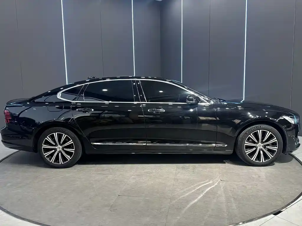 Volvo S90 — миниатюра 5