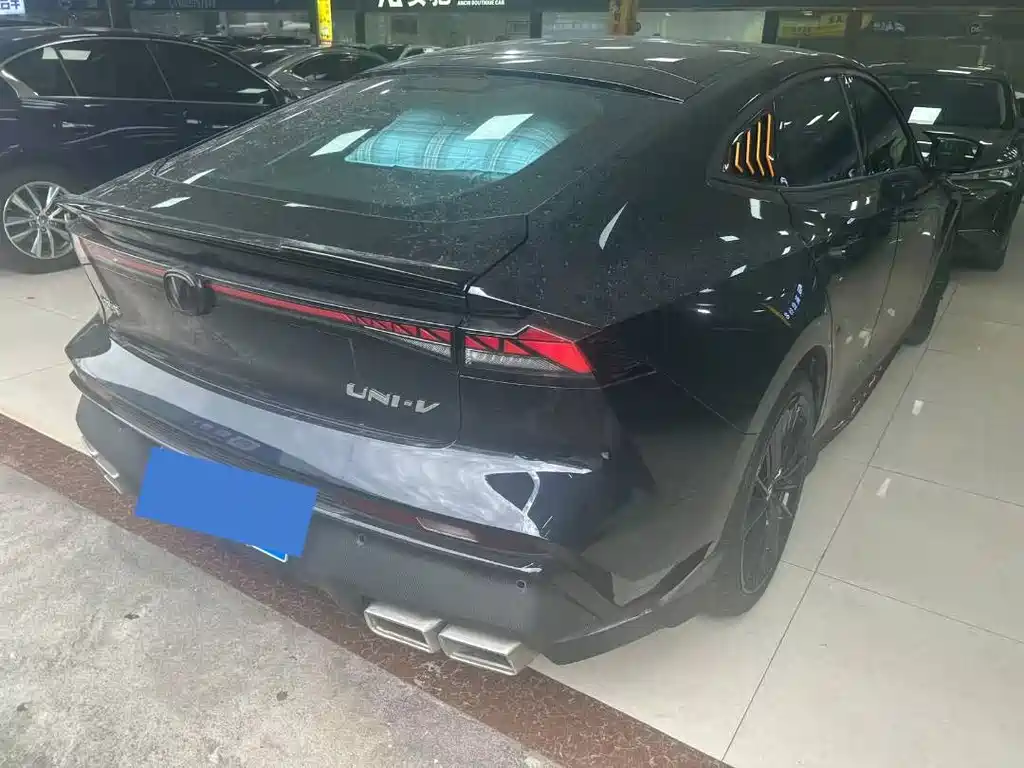 Changan UNI-V — миниатюра 12