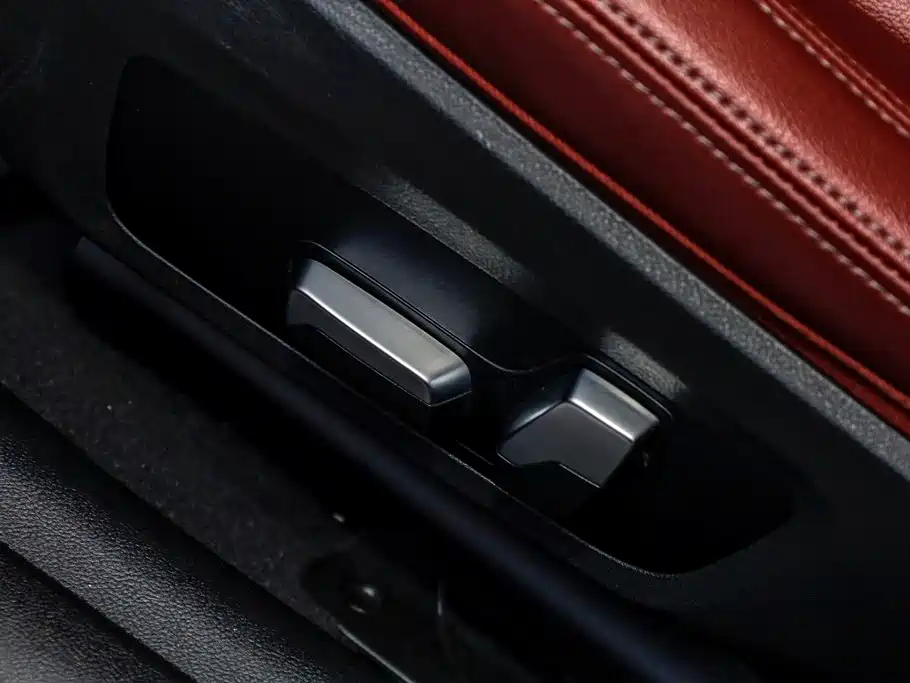 BMW 4 Series — миниатюра 11