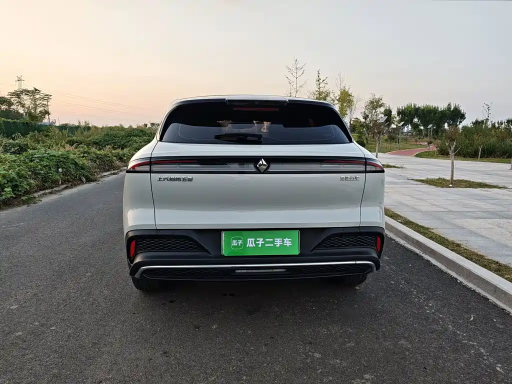 Baojun Yunhai — миниатюра 6