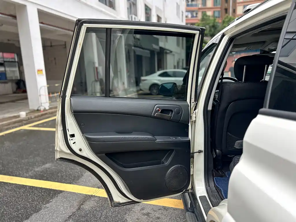 SsangYong Kyron — миниатюра 15