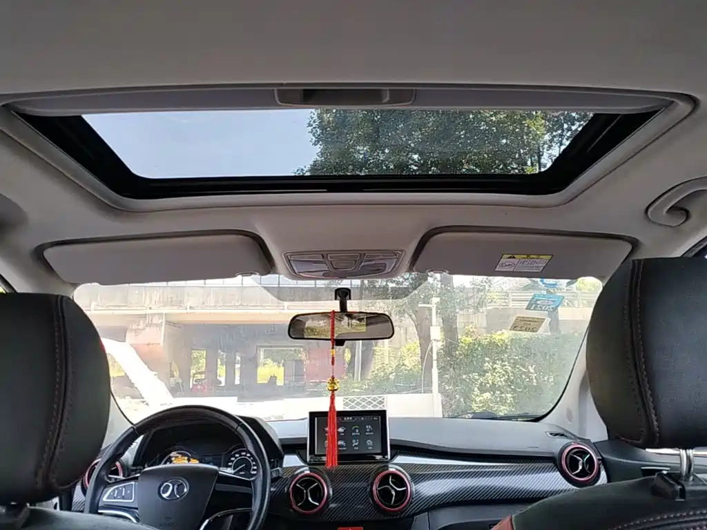 BAIC Senova X25 — миниатюра 18