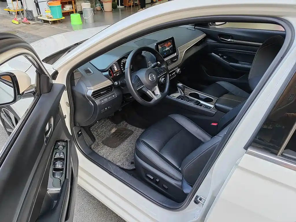 Nissan Teana — миниатюра 8