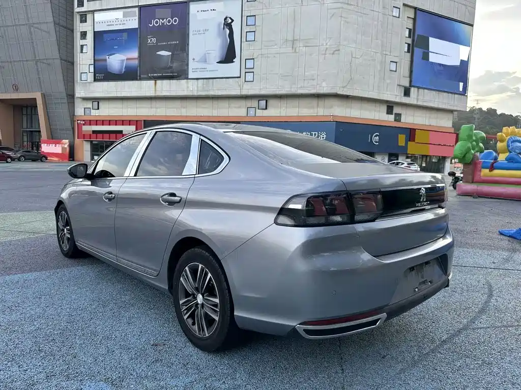 Peugeot 308 — миниатюра 7