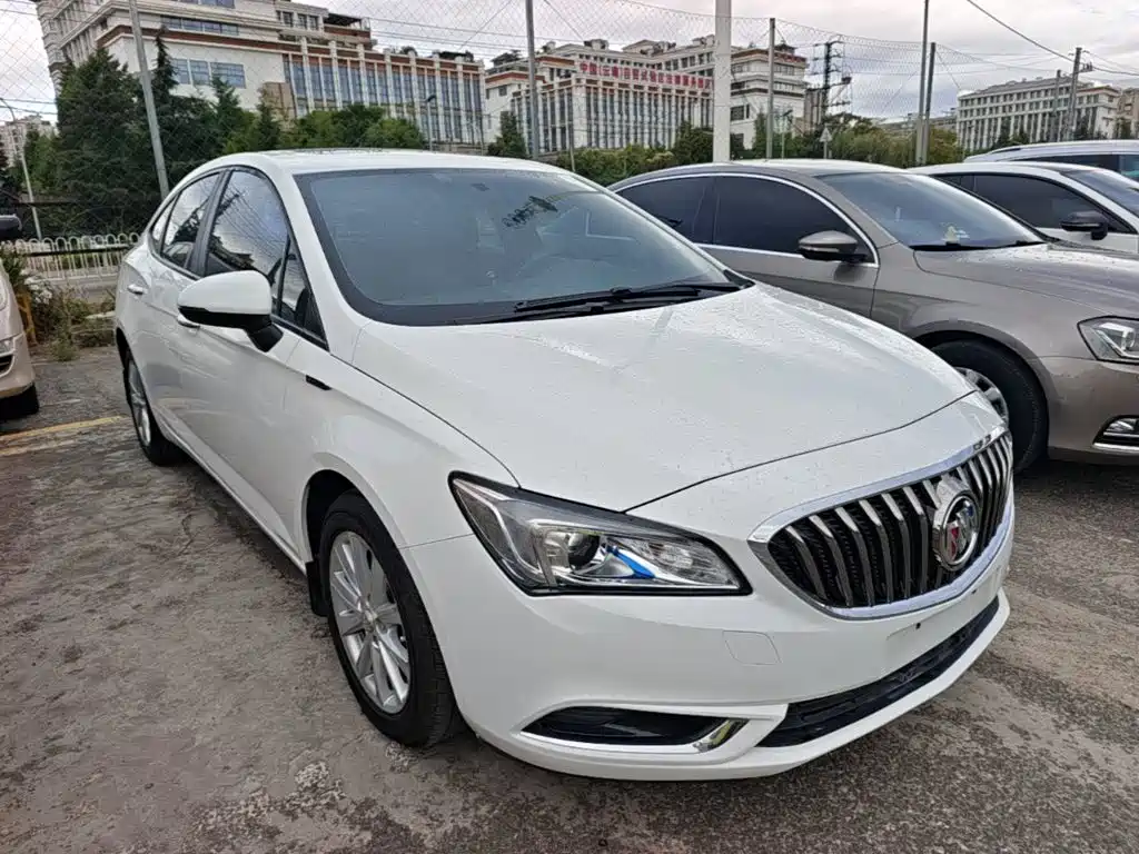 Buick Verano — миниатюра 4