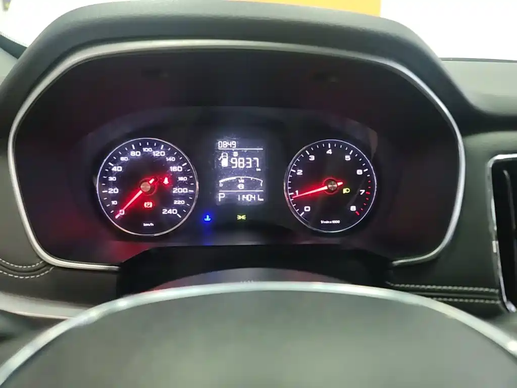 Roewe RX5 — миниатюра 12