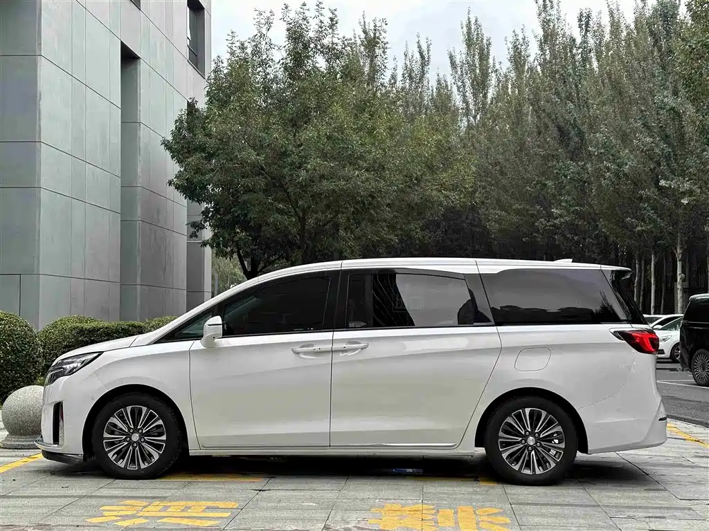 Buick GL8 2023 ES Flagship