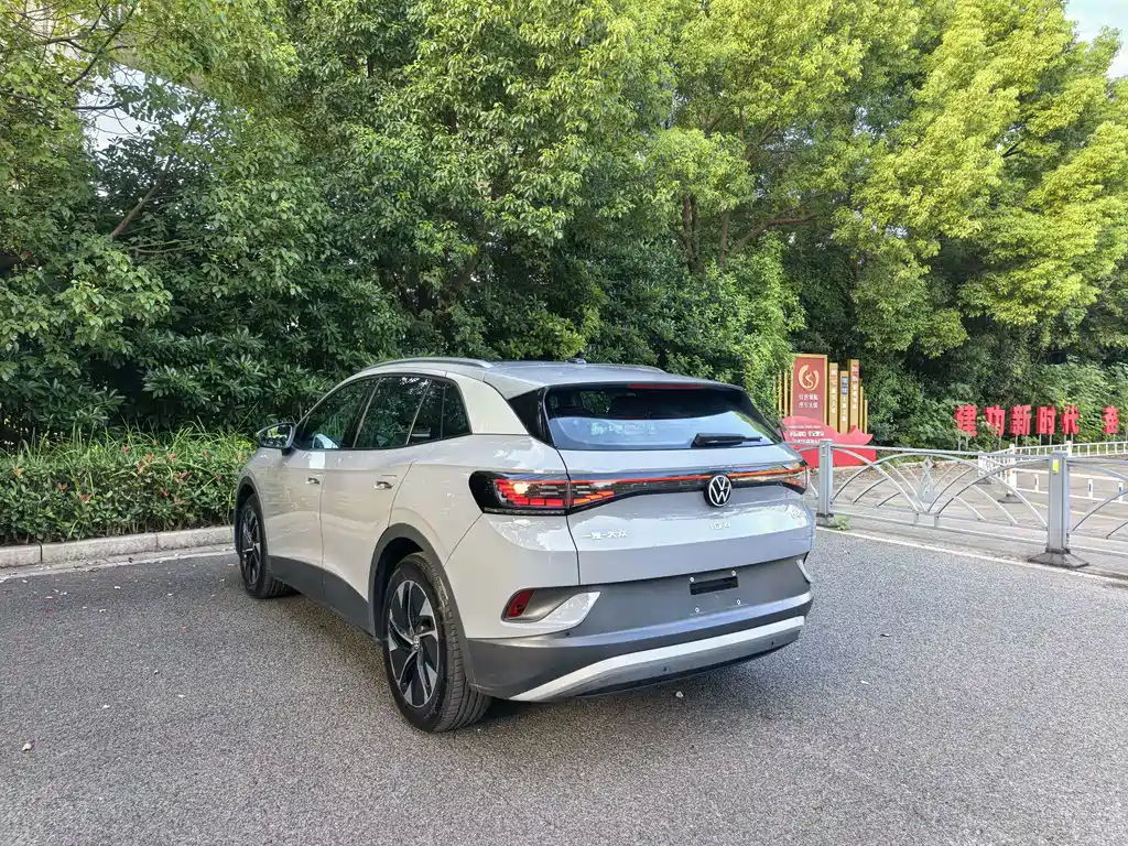 Volkswagen ID.4 Crozz — миниатюра 5