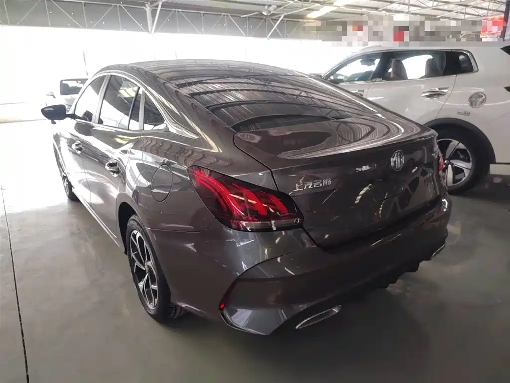 MG 5 2022 180DVVT CVT Flagship