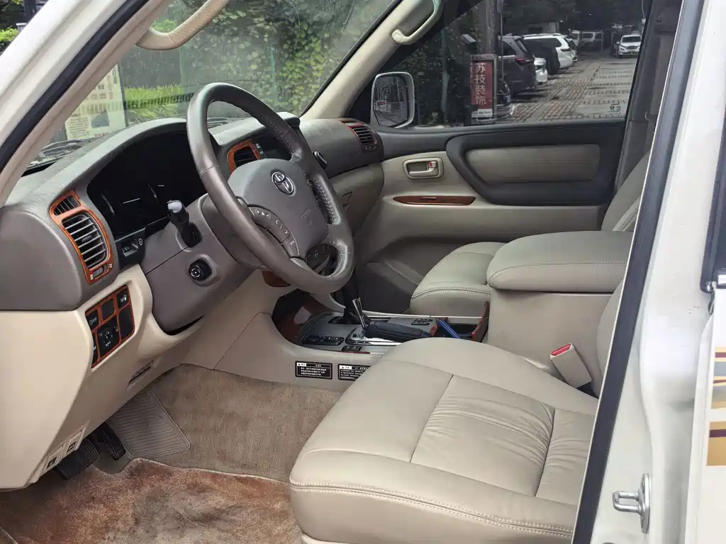 Toyota Land Cruiser — миниатюра 11