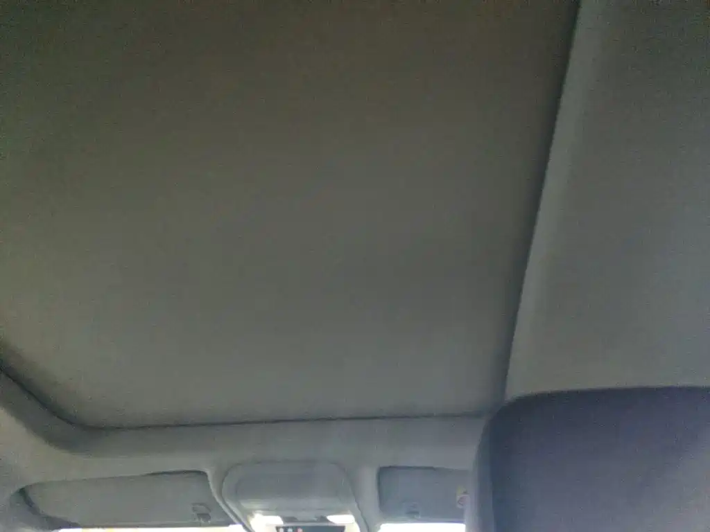 Chevrolet Equinox — миниатюра 18