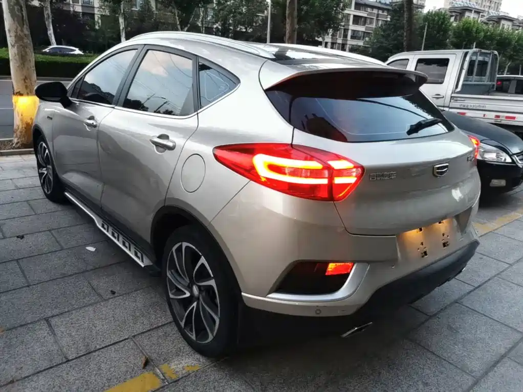 Geely Emgrand GS — миниатюра 5